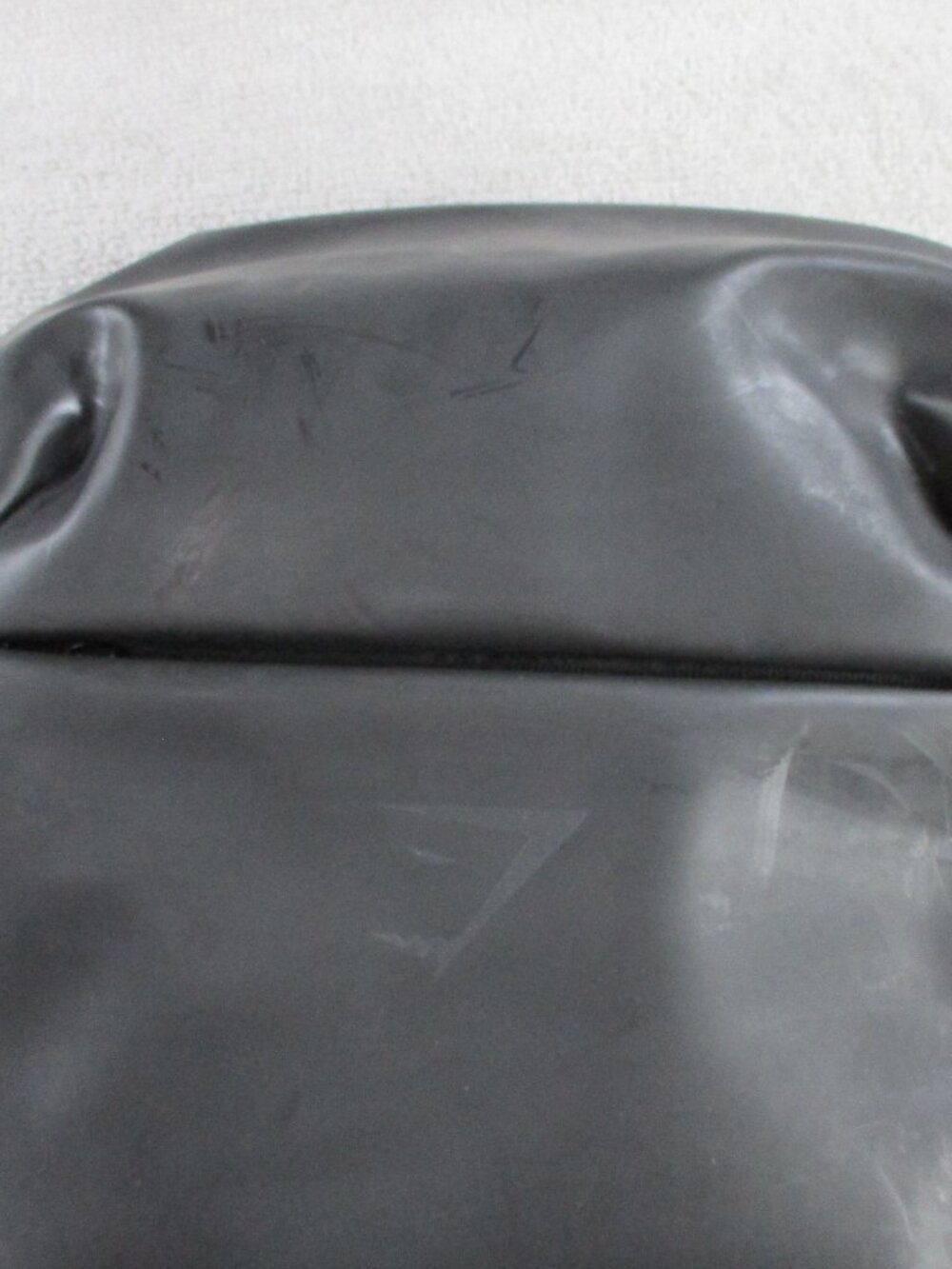 Gymshark Sleek Backpack Black Laptop Travel Bag Meal Prep Padded Logo Gym - Picture 6 of 6